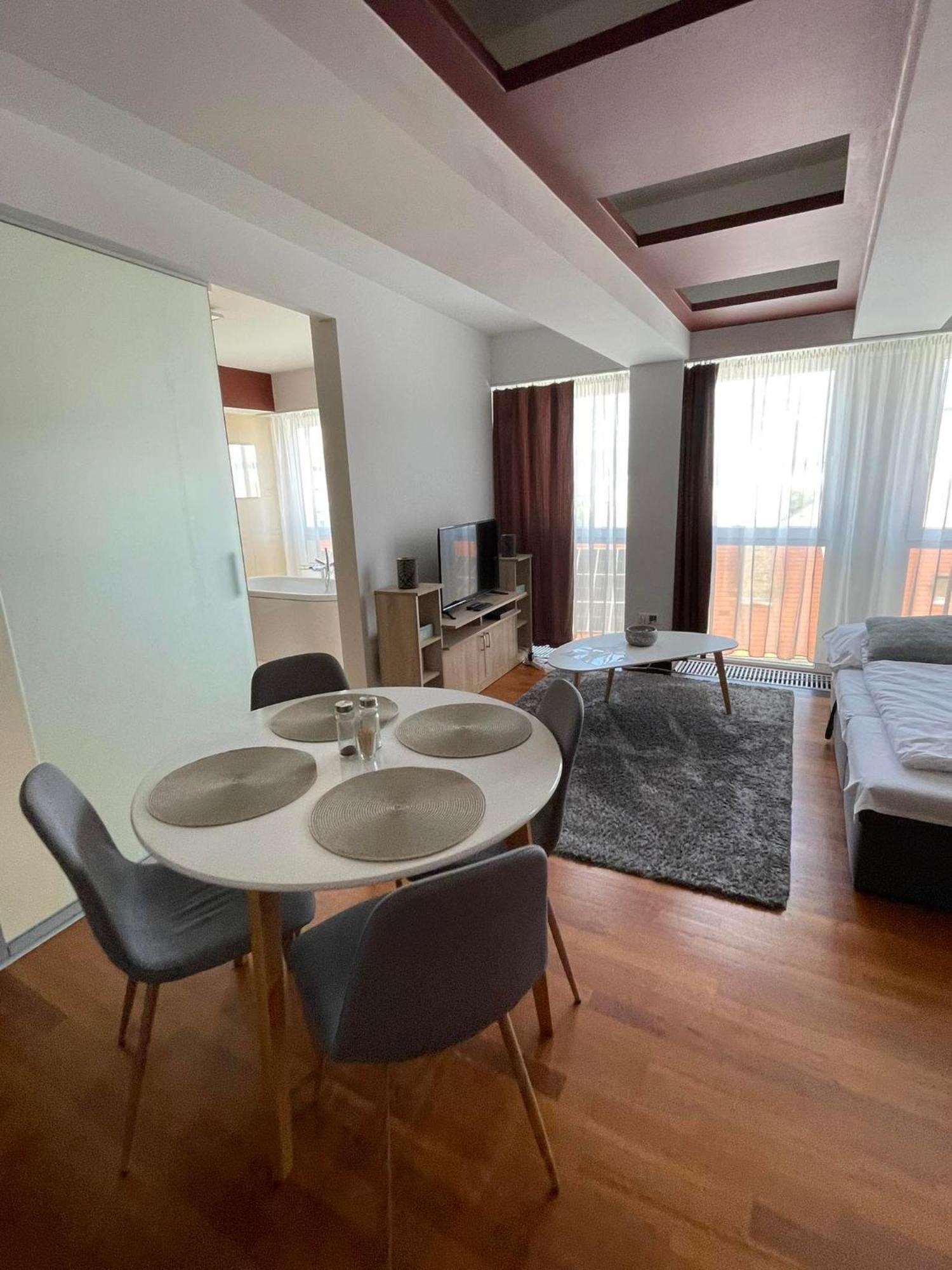 Klapka-Lak Apartman Έγκερ Εξωτερικό φωτογραφία